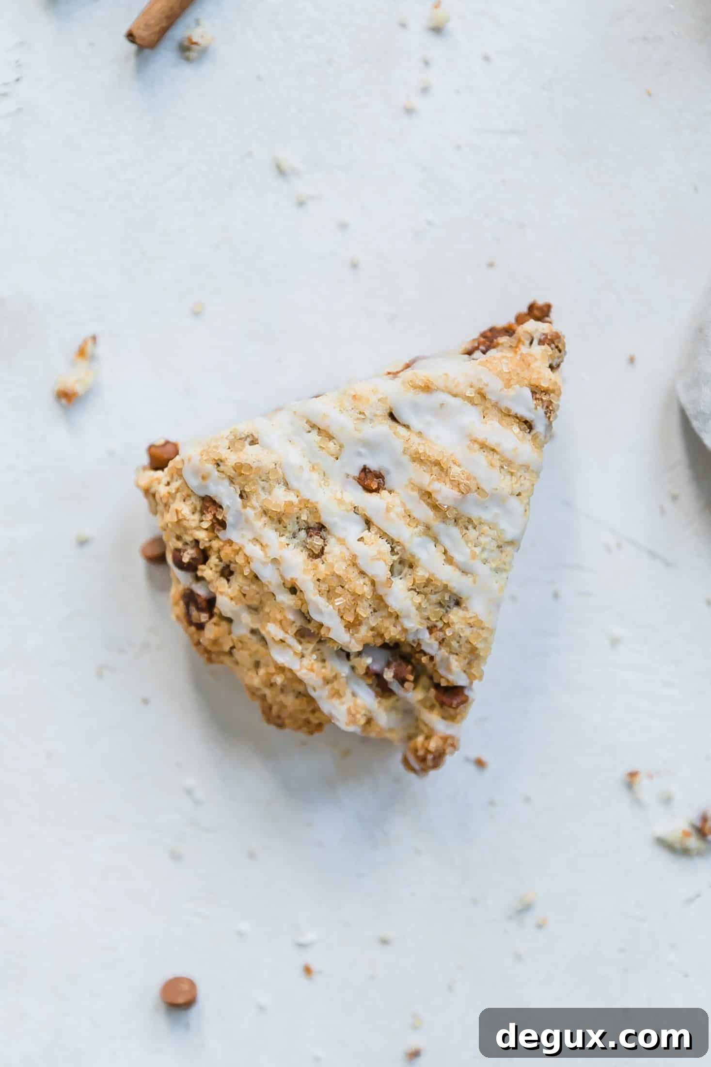 Cinnamon Chip Scones Recipe — Tender Spiced Scones with Chips 4 cinnamon chip scones I howsweeteats.com #cinnamon #scones #breakfast #christmas