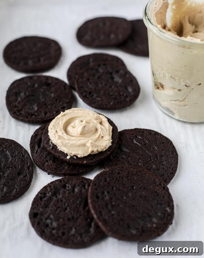 peanut butter oreos I howsweeteats.com 