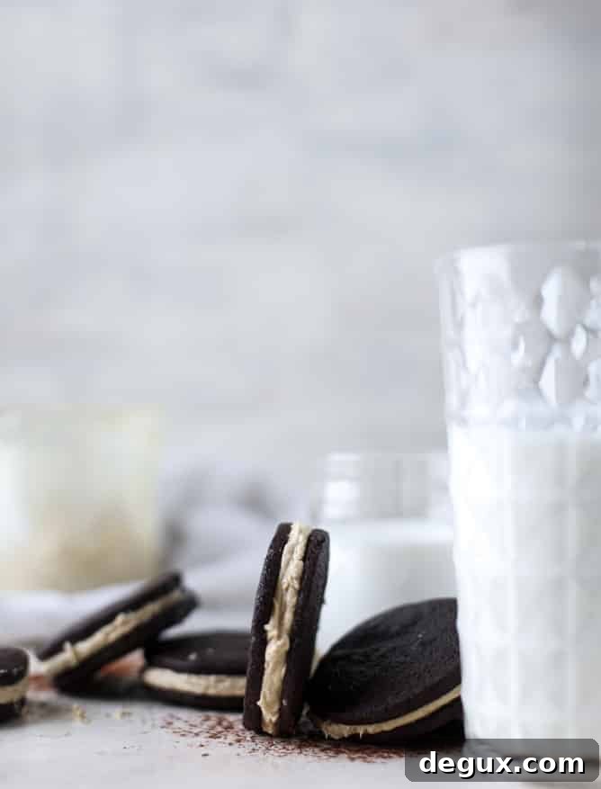 peanut butter oreos I howsweeteats.com 