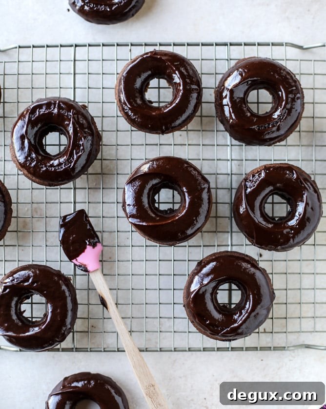 baked chocolate fudge donuts I howsweeteats.com