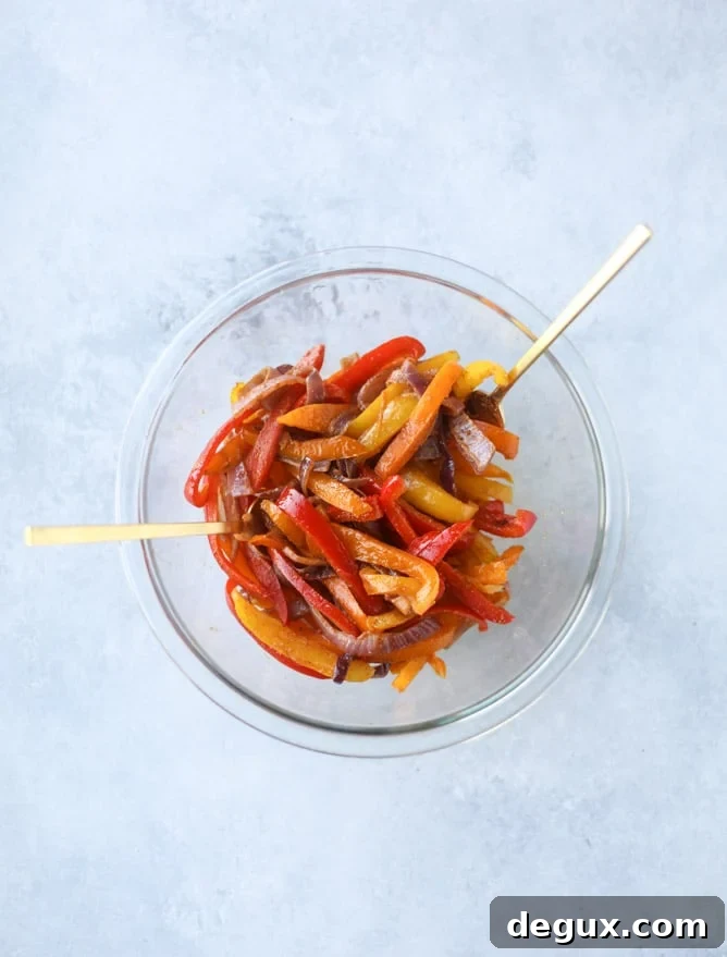 veggie fajita sheet pan nachos I howsweeteats.com
