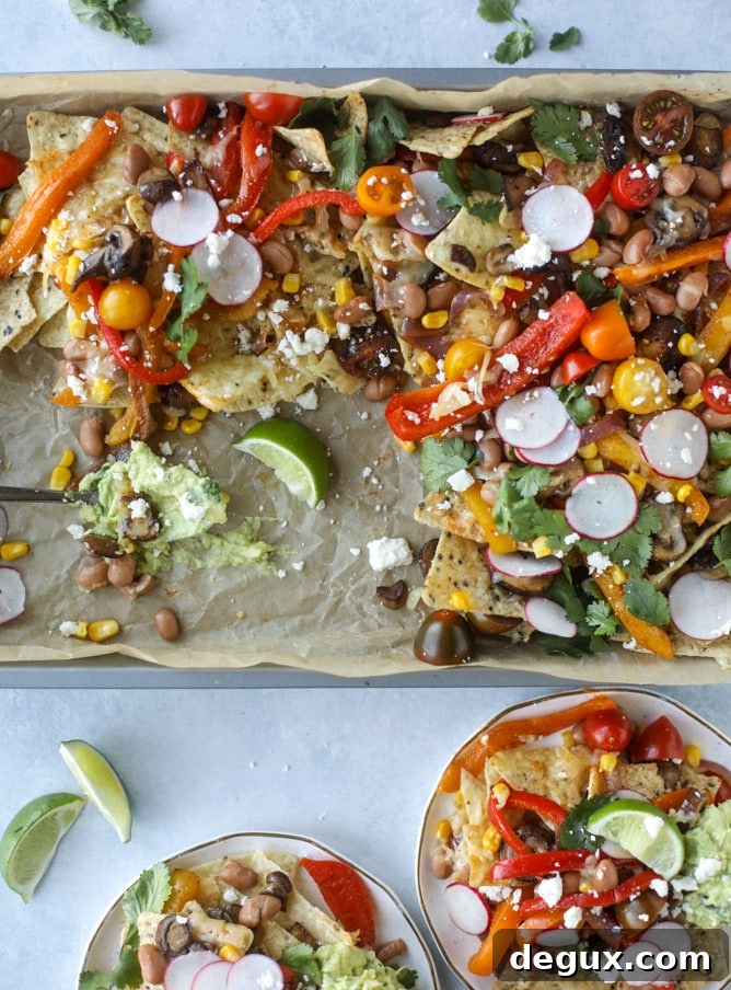 veggie fajita sheet pan nachos I howsweeteats.com