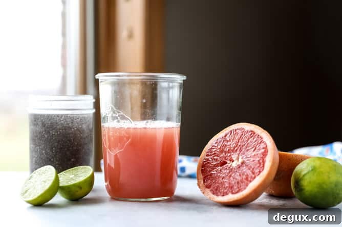 grapefruit mint chia refresher I howsweeteats.com