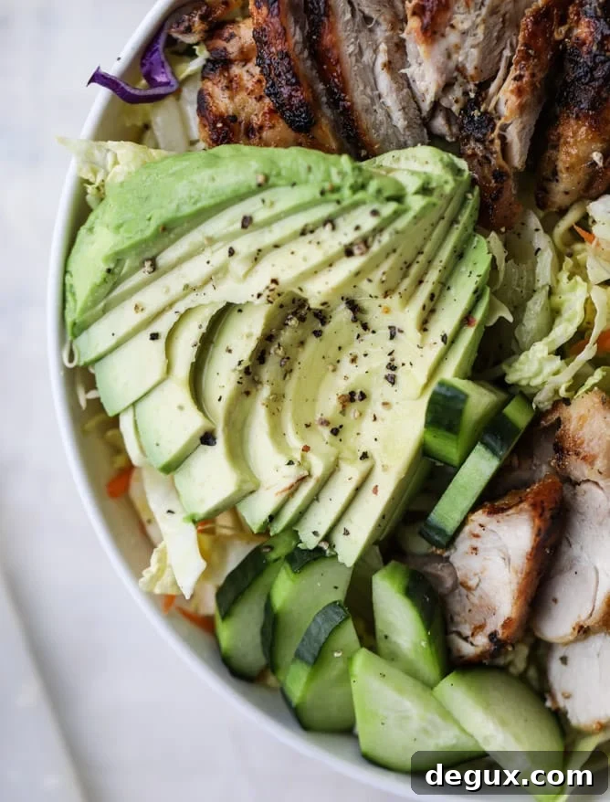 chicken avocado salad with peanut dressing I howsweeteats.com
