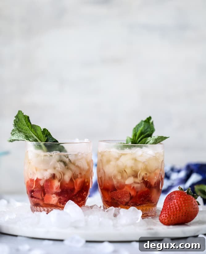 strawberry ginger smash I howsweeteats.com