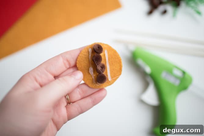 DIY taco drink stirrers for Cinco de Mayo I howsweeteats.com