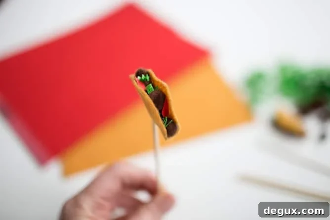 DIY taco drink stirrers for Cinco de Mayo I howsweeteats.com