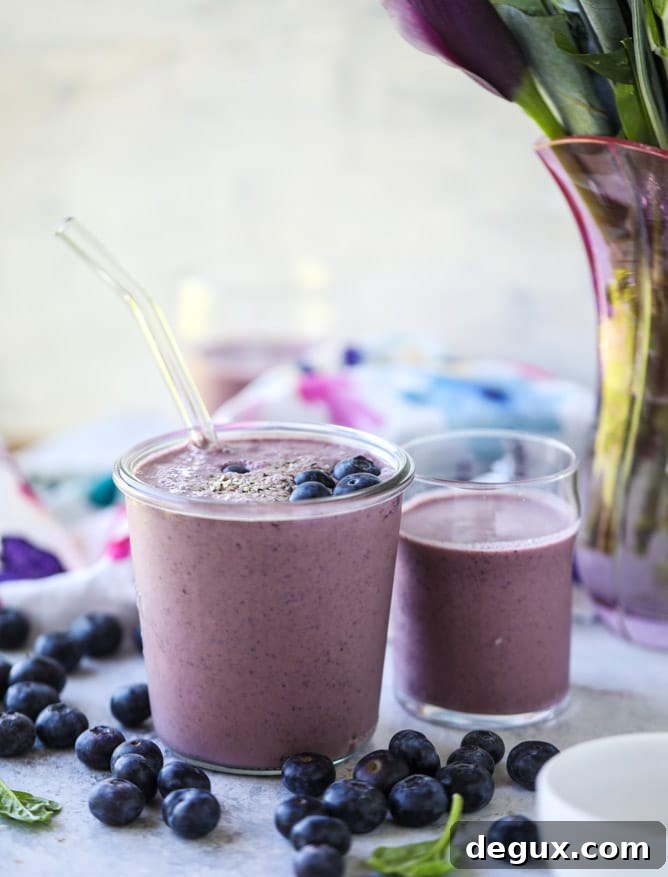 pink dragonfruit + blueberry smoothie I howsweeteats.com