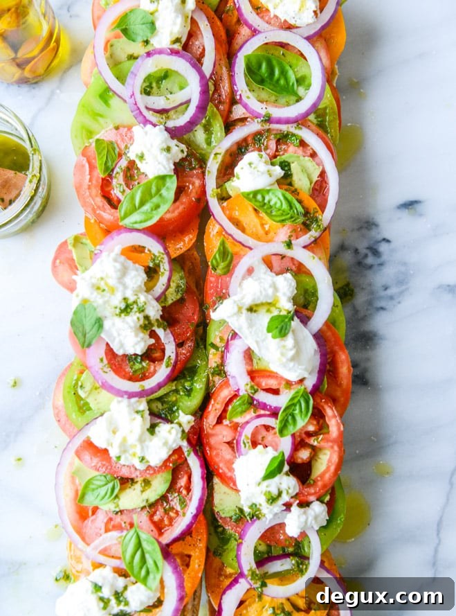 Currently Crushing On: 10 Must-Try Recipes for the Long Weekend 4 Tomato, Avocado and Burrata Garlic Toast and 10 favorite recipes for Memorial Day Weekend I howsweeteats.com