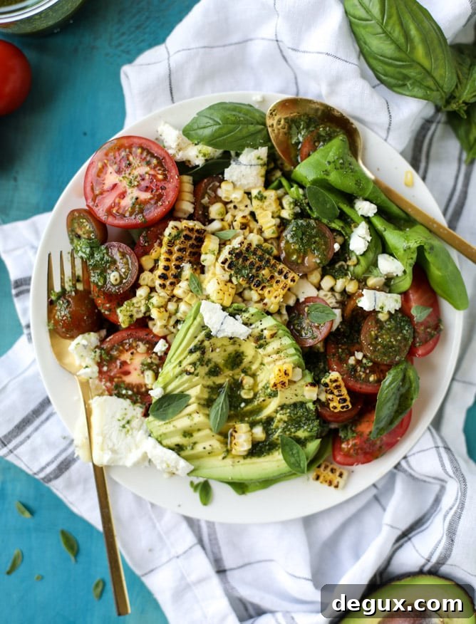 grilled corn, tomato & avocado salad with chimichurri I howsweeteats.com