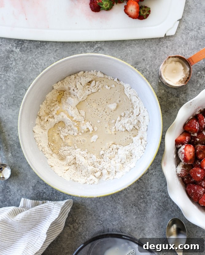 Fresh Strawberry Cobbler Recipe — Classic Summer Dessert 5 fresh strawberry cobbler I howsweeteats.com