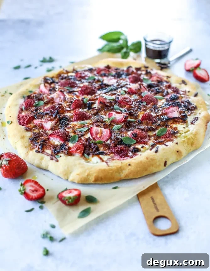 Strawberry, Bacon & Caramelized Onion Pizza Recipe 5 strawberry pizza I howsweeteats.com