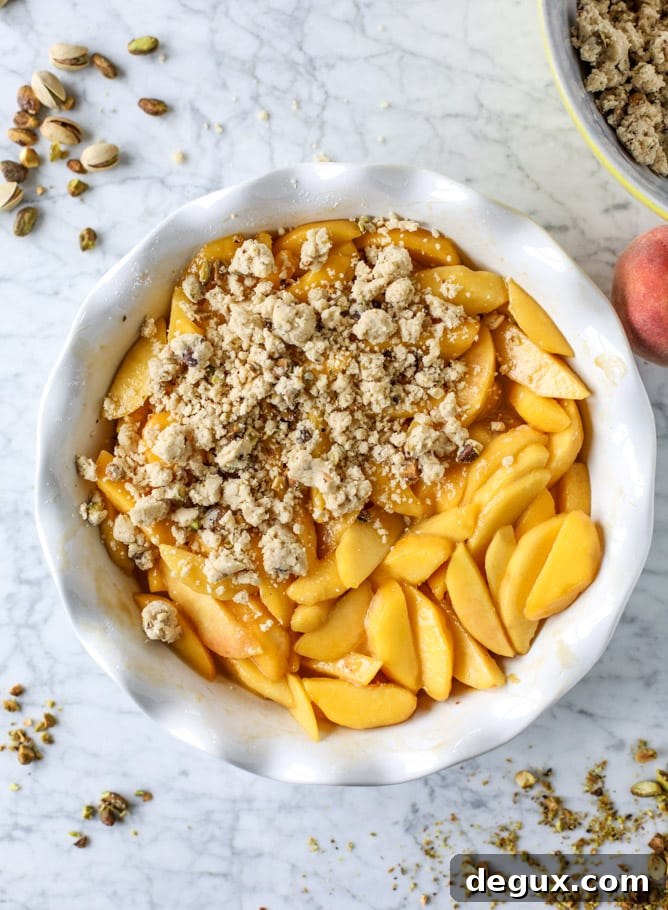 pistachio peach caramel crumble I howsweeteats.com