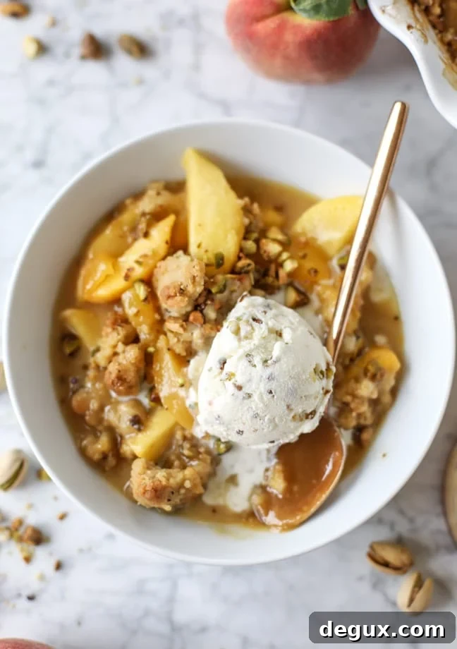 pistachio peach caramel crumble I howsweeteats.com