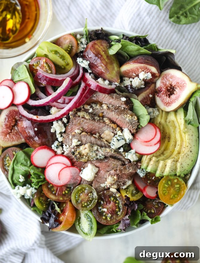Gorgonzola-Crusted Steak Salad with Balsamic Glaze 4 gorgonzola crusted steak salads I howsweeteats.com