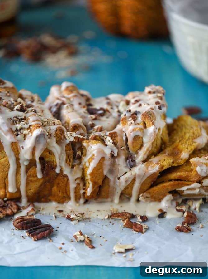 Pumpkin Bourbon Cream Pull-Apart Bread with Toasted Pecans 2 pumpkin, bourbon cream and toasted pecan pull apart bread