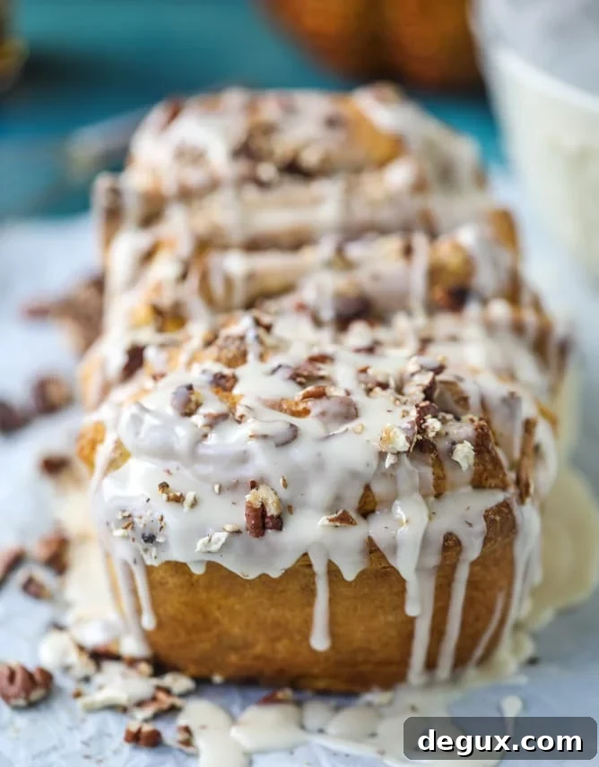 Pumpkin Bourbon Cream Pull-Apart Bread with Toasted Pecans 8 pumpkin, bourbon cream and toasted pecan pull apart bread
