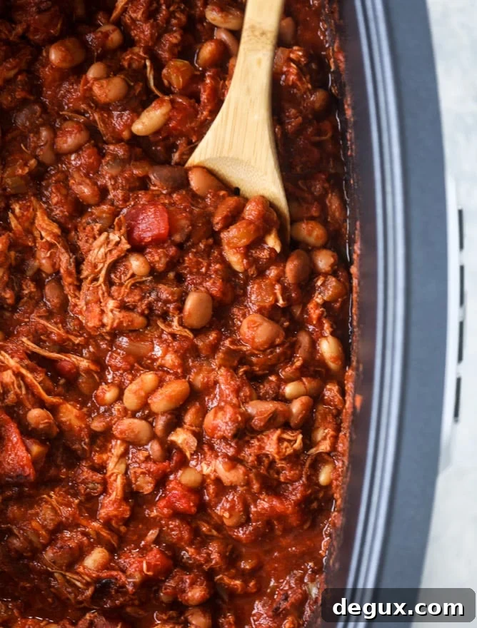 slow cooker buffalo chicken chili I howsweeteats.com