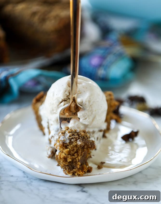 pumpkin coffee cake with chai ice cream I howsweeteats.com