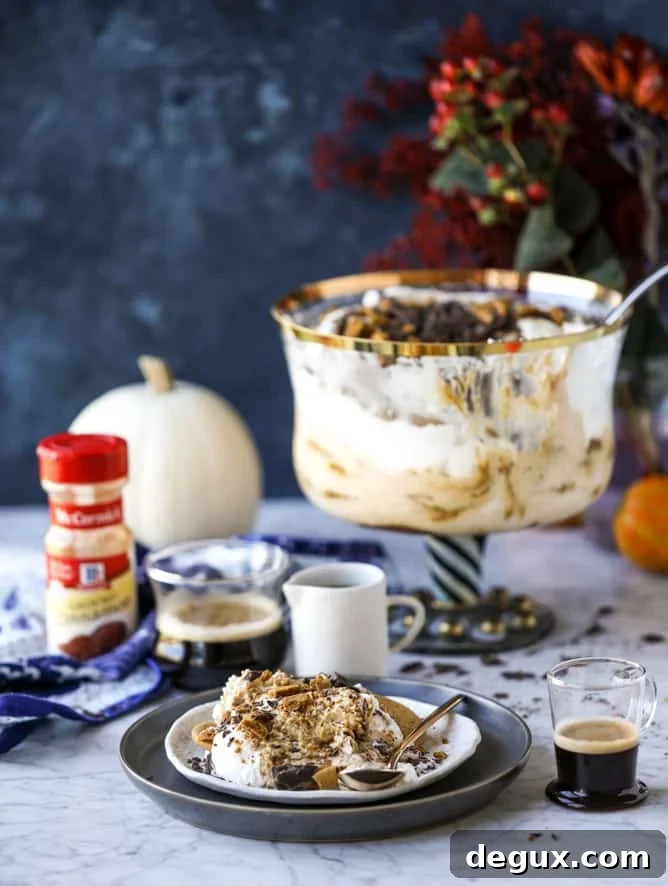 maple pumpkin gingersnap tiramisu trifle I howsweeteats.com #pumpkin #gingersnap #christmas #thanksgiving