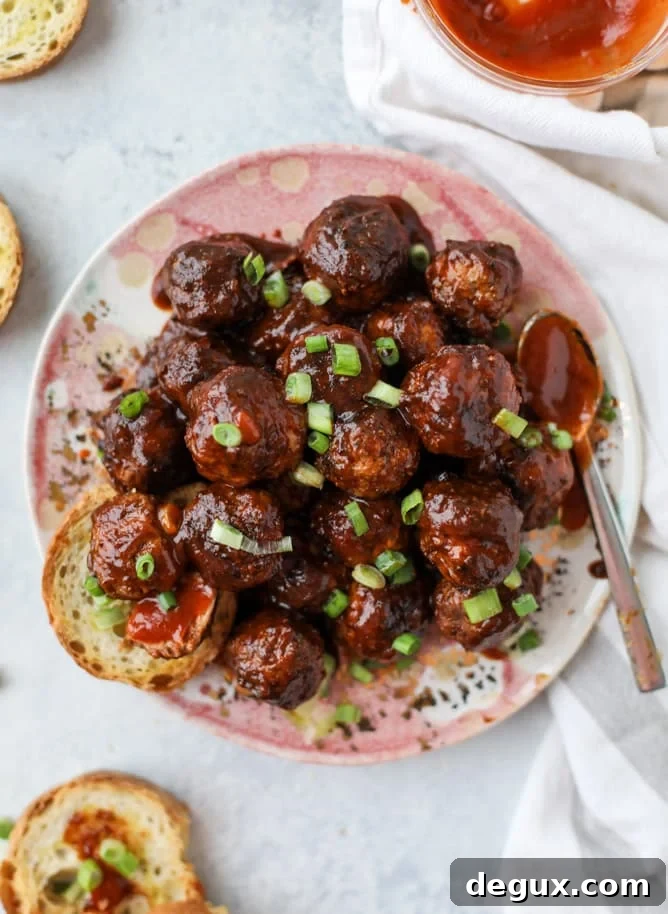 Chipotle BBQ Meatballs in Slow Cooker with Garlic Toast 2 slow cooker chipotle maple meatballs I howsweeteats.com #slowcooker #meatballs #turkey #maple #chipotle
