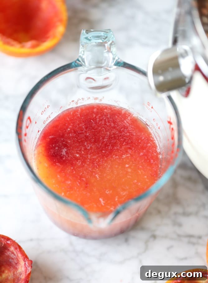blood orange yogurt cake I howsweeteats.com #bloodorange #greekyogurt #yogurt #loafcake #cake #citrus