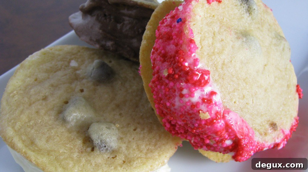 cookie sandwiches with frozen yogurt