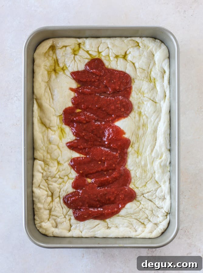 veggie supreme detroit style pizza I howsweeteats.com #detroitstyle #pizza #pizzasupreme #veggiepizza #vegetarian 