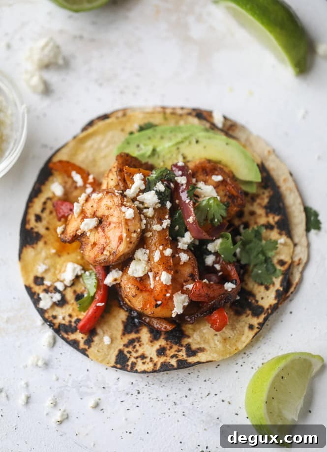 adobo shrimp fajitas I howsweeteats.com #shrimp #fajitas #tacos
