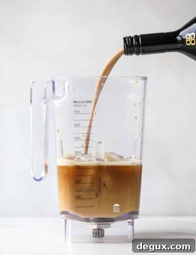 frozen irish cream cappuccinos I howsweeteats.com #coffee #frappuccino #cappuccino #frozen #irishcream #baileys