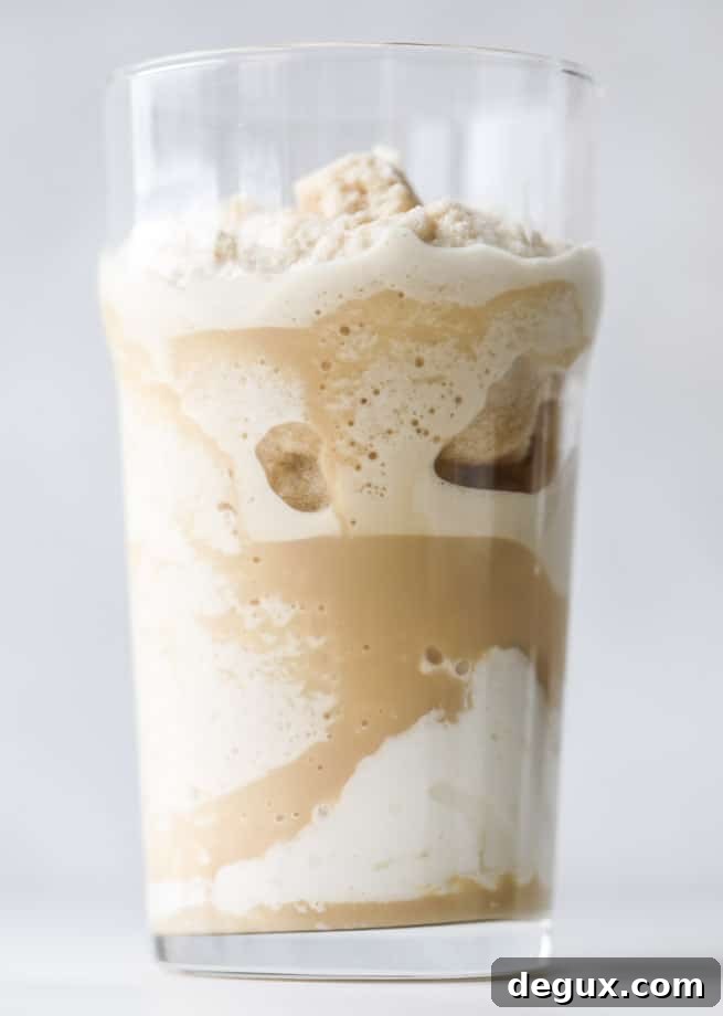 frozen irish cream cappuccinos I howsweeteats.com #coffee #frappuccino #cappuccino #frozen #irishcream #baileys