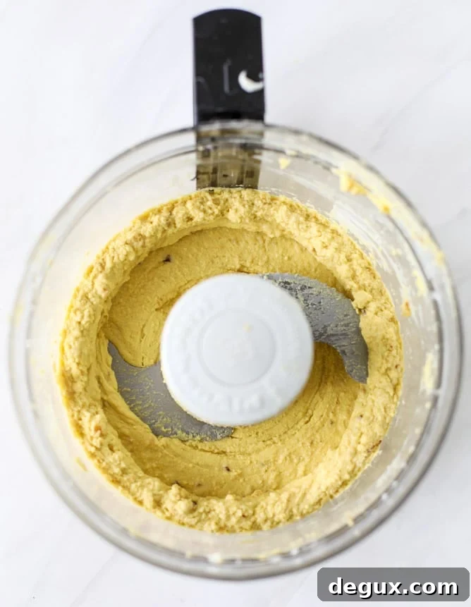 French Onion Deviled Eggs Recipe: Savory Appetizer with Caramelized Onions 4 french onion deviled eggs I howsweeteats.com #deviledeggs #frenchonion #easter #egg #recipes