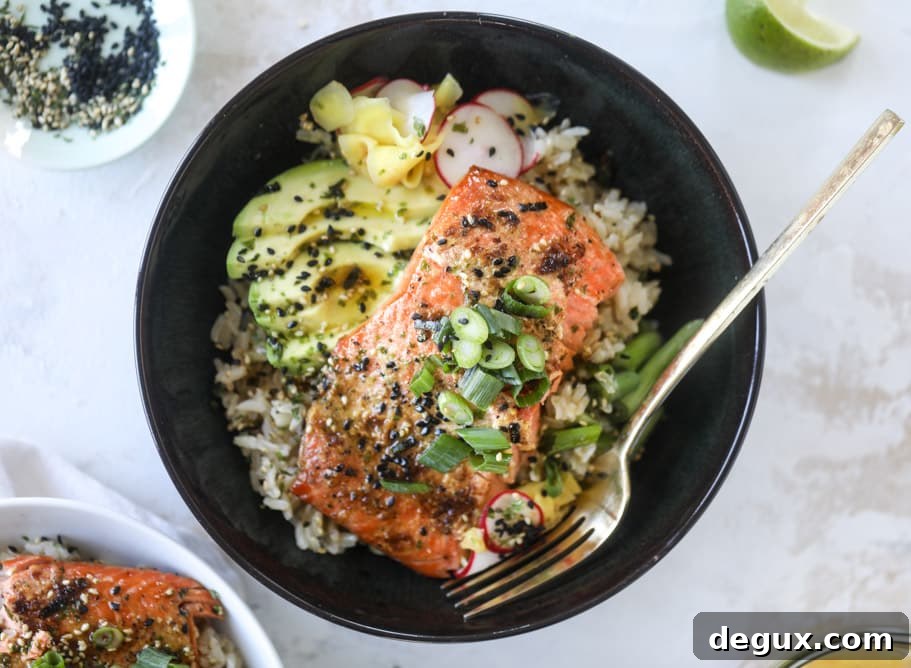 butter salmon rice bowls I howsweeteats.com #salmon #rice #bowls #seafood #healthy