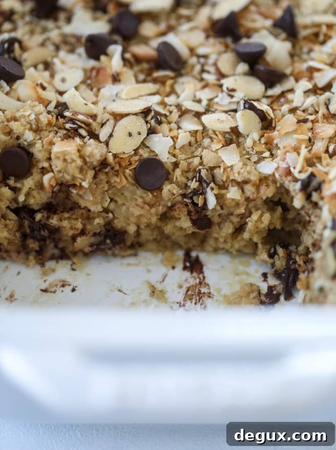 best ever baked oatmeal I howsweeteats.com #baked #oatmeal #breakfast #brunch