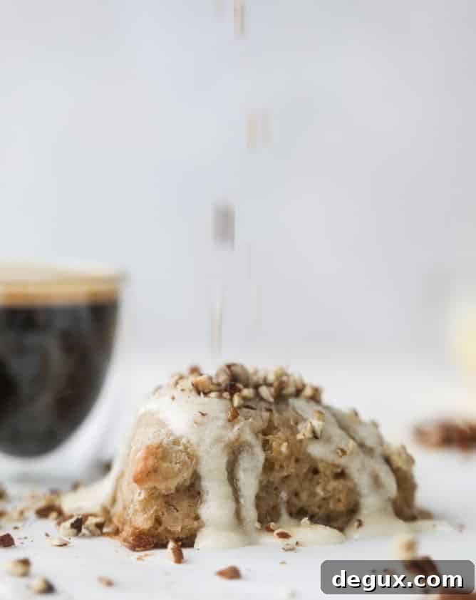 hummingbird cake scones I howsweeteats.com #scones #hummingbird #cake #breakfast #pineapple #coconut #banana