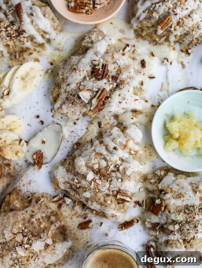 hummingbird cake scones I howsweeteats.com #scones #hummingbird #cake #breakfast #pineapple #coconut #banana