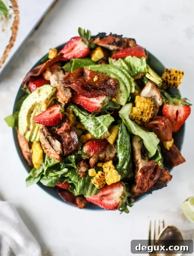 chipotle chicken cobb salad I howsweeteats.com #chipotle #chicken #cobb #salad #bacon #avocado