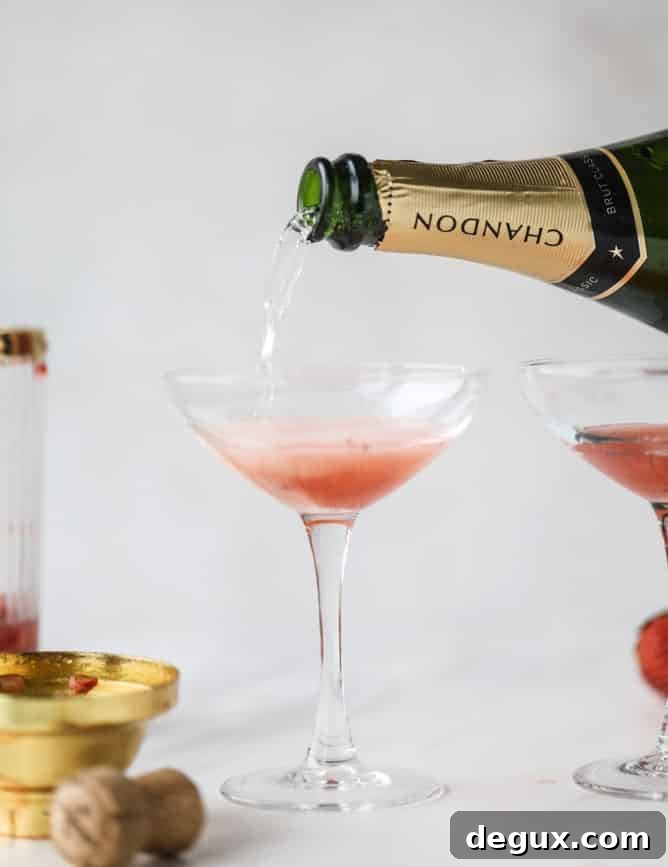 Strawberry Champagne Tequila Fizz Cocktail Recipe 5 strawberry champagne tequila fizz I howsweeteats.com #strawberry #champagne #tequila #cocktail #jalapeno
