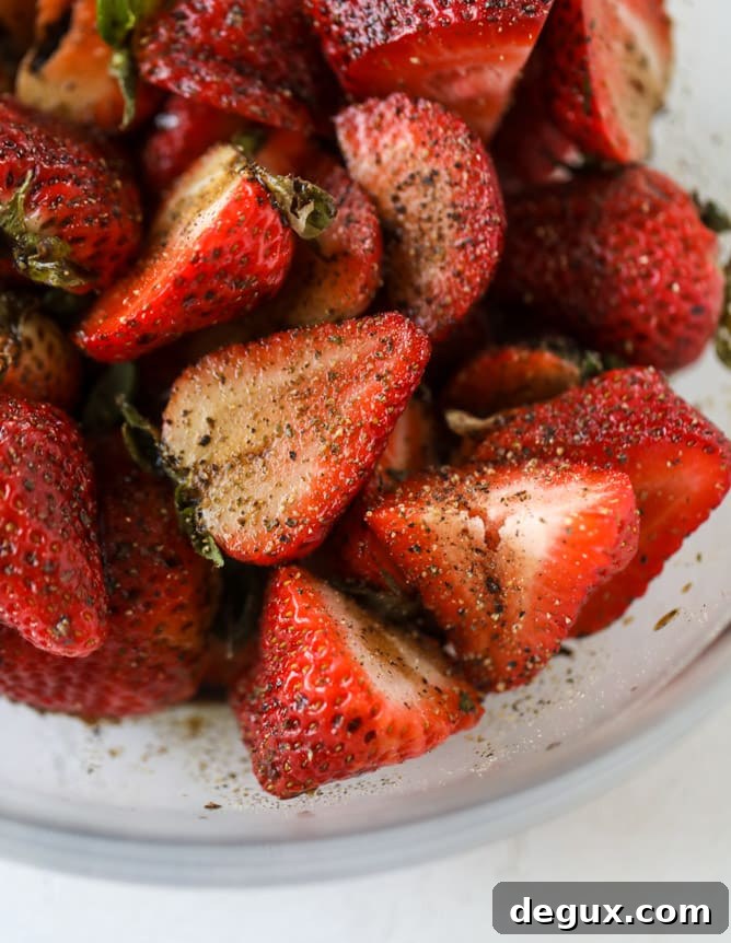 Black Pepper & Balsamic Strawberry Pasta Salad 3 black pepper balsamic strawberry pasta salad I howsweeteats.com #strawberry #pasta #salad #spinach #goatcheese