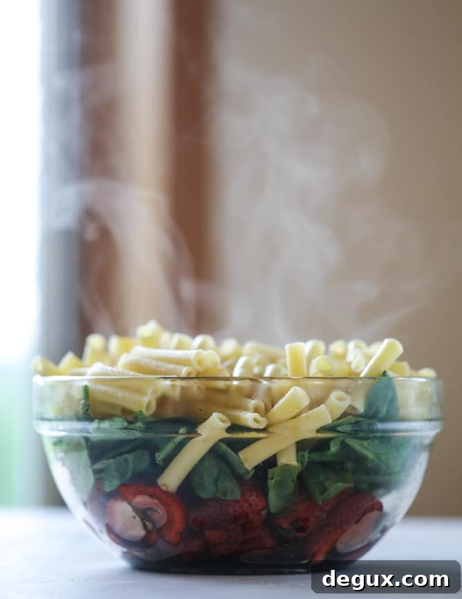 Black Pepper & Balsamic Strawberry Pasta Salad 4 black pepper balsamic strawberry pasta salad I howsweeteats.com #strawberry #pasta #salad #spinach #goatcheese