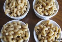 Four-Cheese Mac and Cheese with Lighter Creamy Sauce