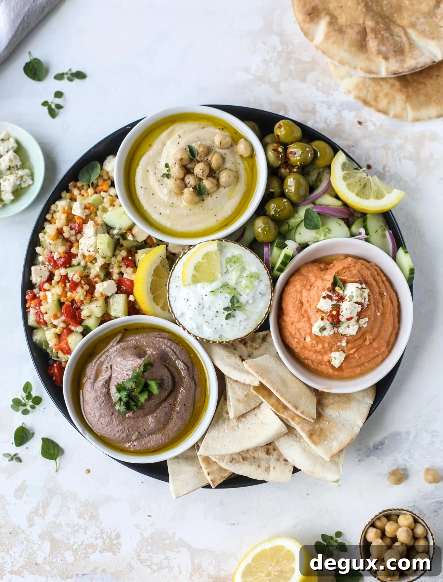 Final hummus platter ready to serve