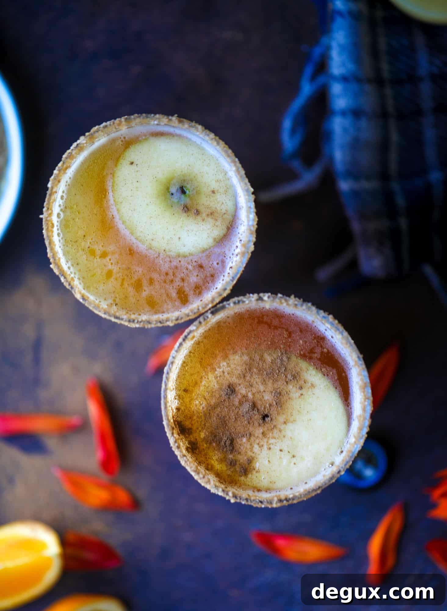 This apple cider shandy recipes is perfect for the fall season! Apple cider, sparkling cider and your favorite beer come together in an icy glass to create the best flavor ever. Finished with a cinnamon sugar rim, there's nothing better! I howsweeteats.com #apple #cider #shandy #cocktails #beer