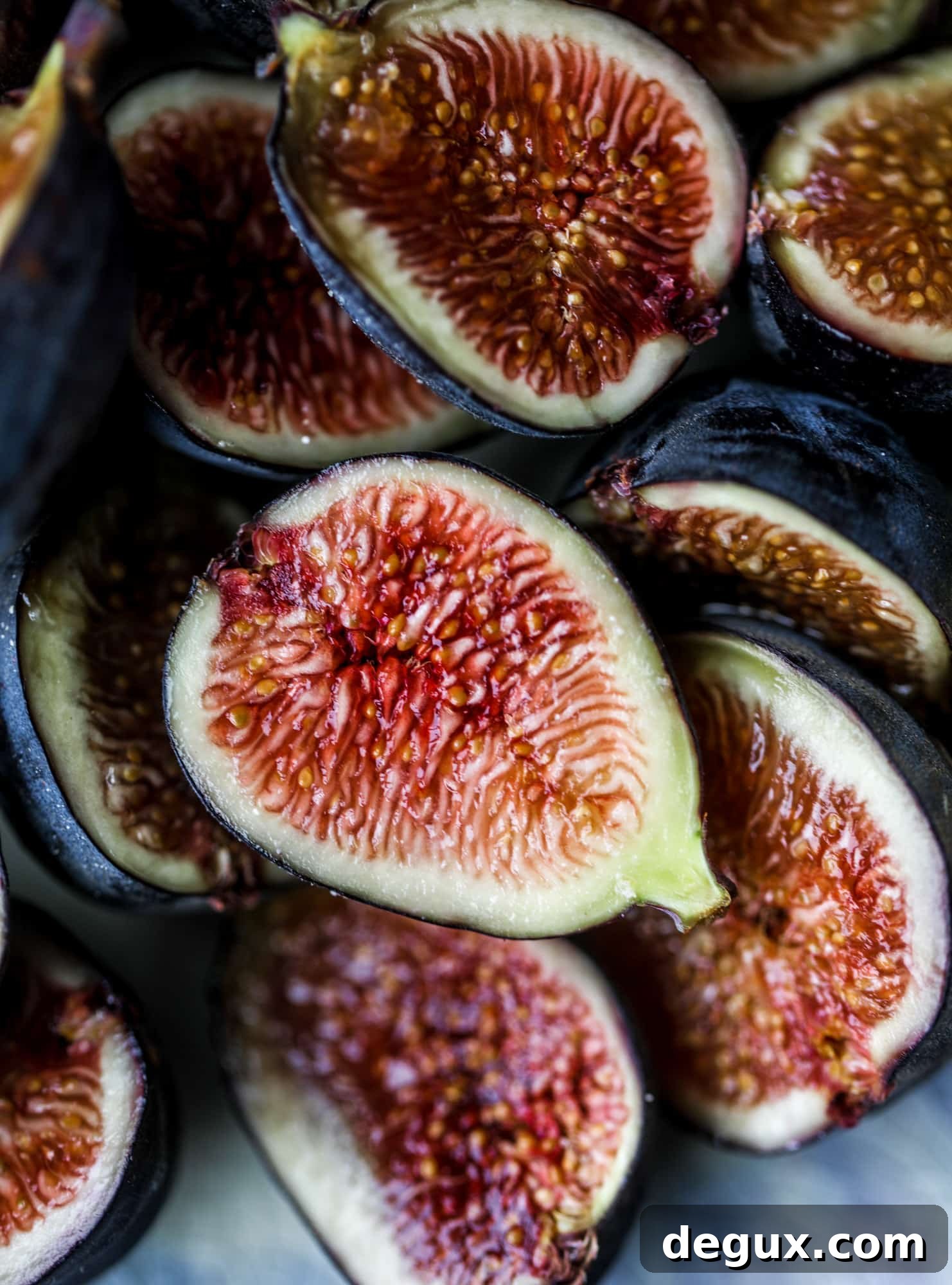 Grilled Cinnamon Toast with Fig Slices and Creamy Ricotta 4 This cinnamon sugar toast is an absolutely dream! It's spread with a cinnamon brown sugar butter, grilled to perfection and served with creamy whipped ricotta cheese, fresh figs, honey, cinnamon and sliced almonds. I howsweeteats.com #cinnamon #sugar #toast #ricotta #figs #breakfast