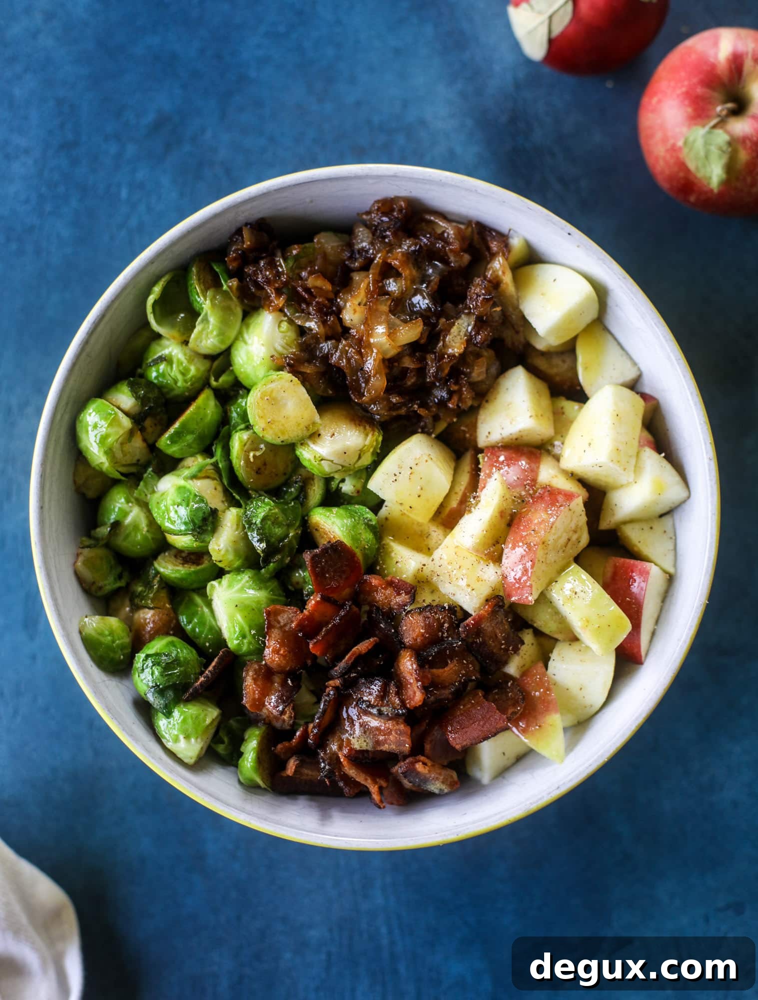 Warm Pretzel Panzanella with Tangy Mustard Vinaigrette 4 This soft pretzel panzanella with mustard vinaigrette is the best flavor combination for a fall salad there is! Crispy bacon, brussels sprouts, caramelized onion and chopped apple comes together to make for a satisfying delicious autumn salad. I howsweeteats.com #soft #pretzel #panzanella #mustard #apple #brusselssprouts