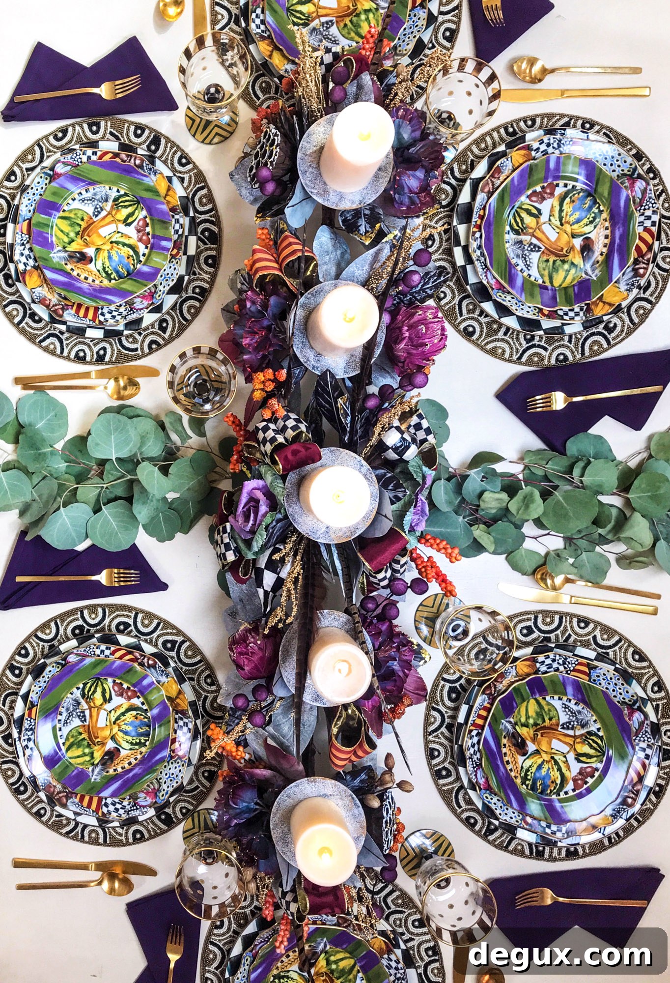 Decorative wine glasses and place settings
