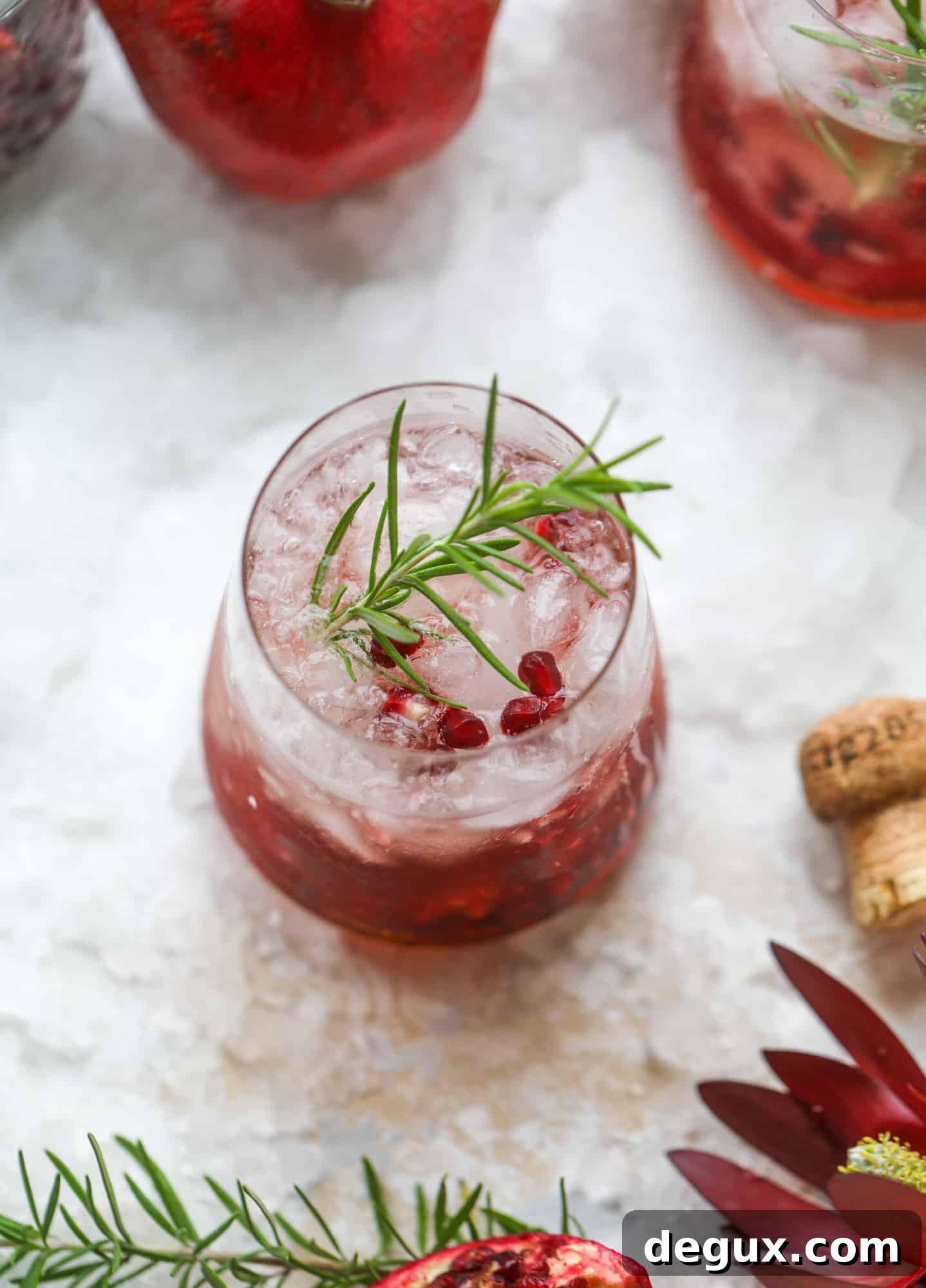 Pomegranate Prosecco Smash: 8 Thanksgiving Cocktails to Try 2 The pomegranate smash cocktail is a great drink for fall, Thanksgiving and the holiday season. Pomegranate juice, vodka and prosecco create a bubbly delicious drink that is garnished with pomegranate arils and rosemary. So festive!