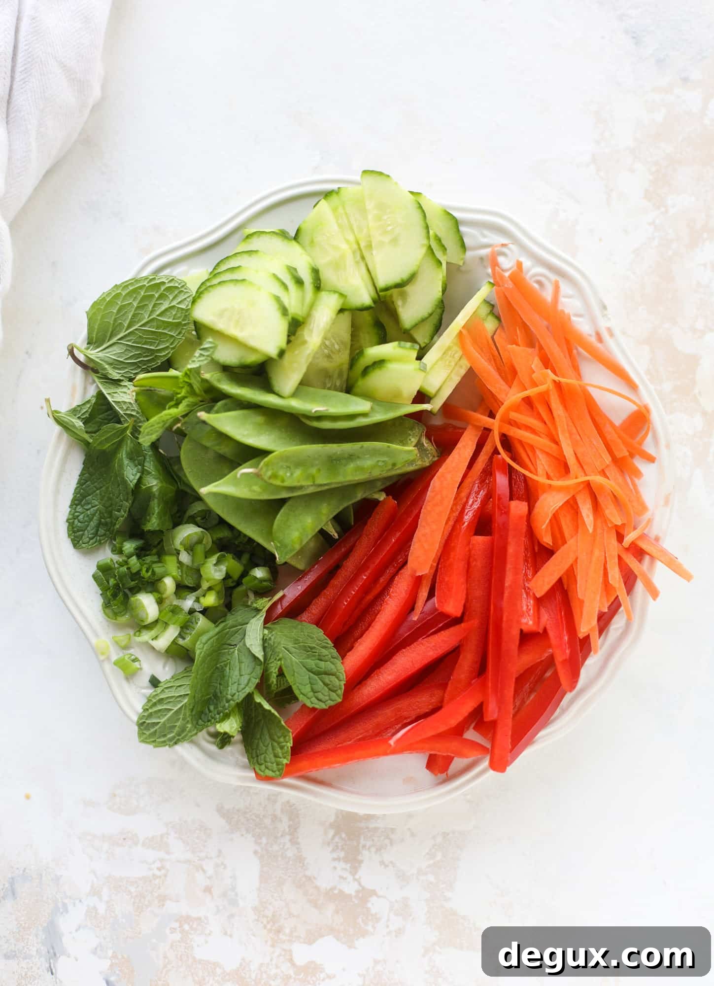 Ginger scallion noodle bowls are a flavorful, comforting vegetarian meal that can be customized to include any veggies you love! I howsweeteats.com #noodle #bowls