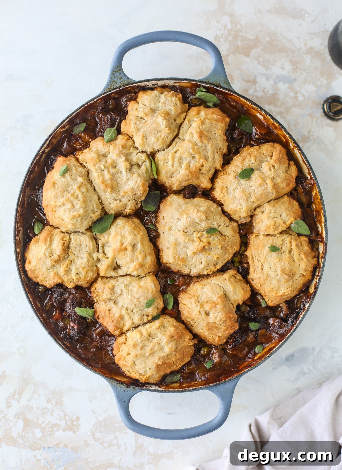 Beef and vegetable filling for pot pie