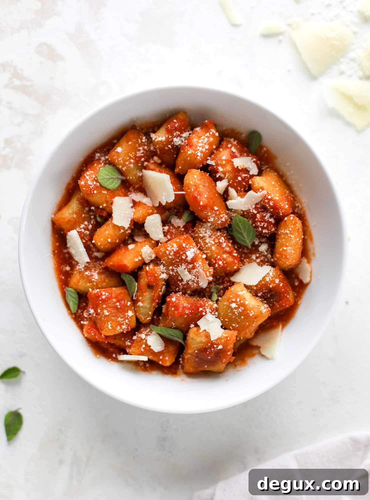 Cauliflower Gnocchi Recipe (Step-by-Step Video) 9 Homemade cauliflower gnocchi that tastes just like the Trader Joe's version! It's made with cauliflower, comes together fast and is super easy! I howsweeteats.com #cauliflower #gnocchi
